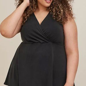 TORRID NWT CUPRO BLACK TOP ~ 2/2X